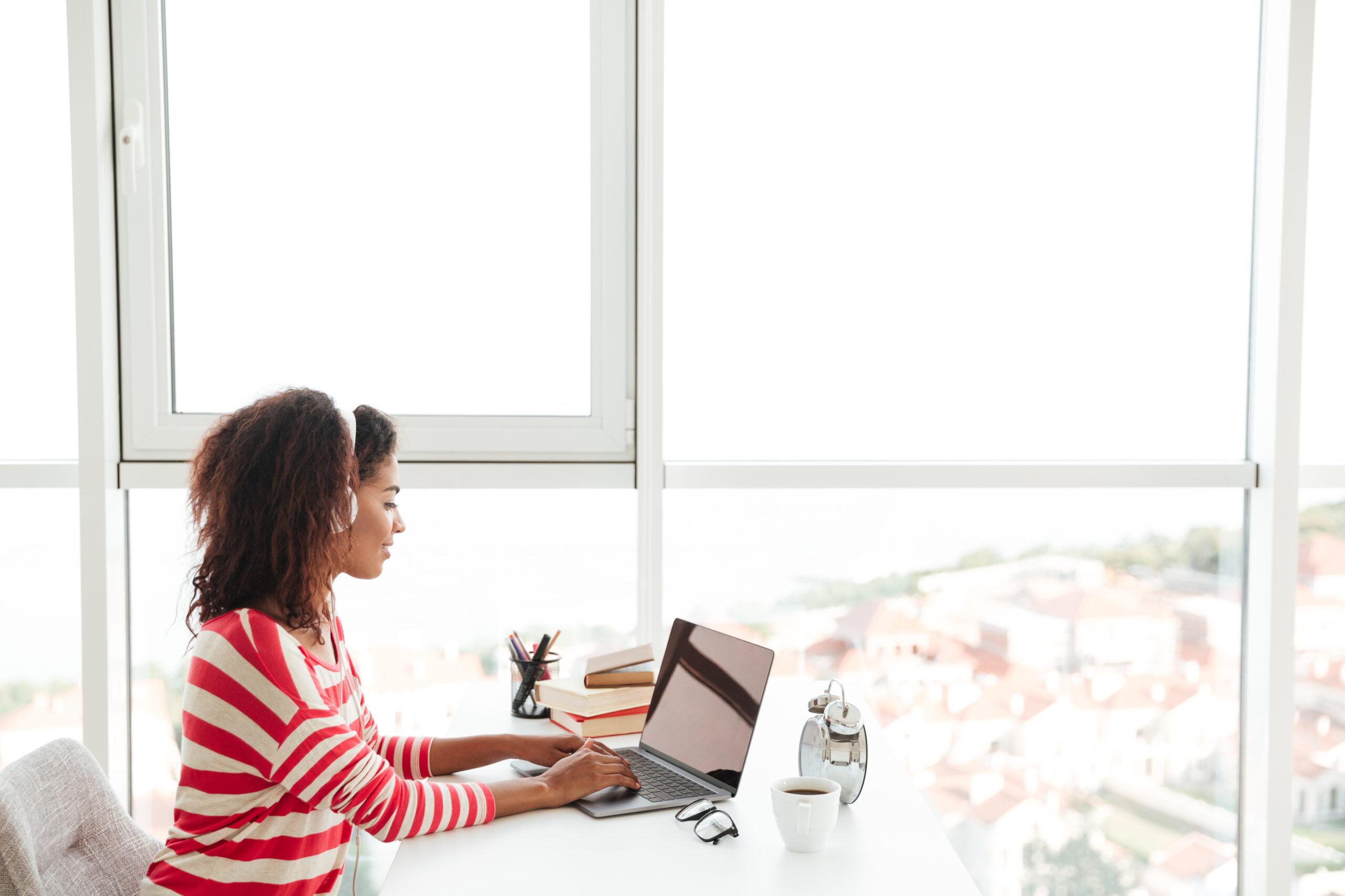 Simple Ways to Build a Peaceful Workspace for Better Focus
